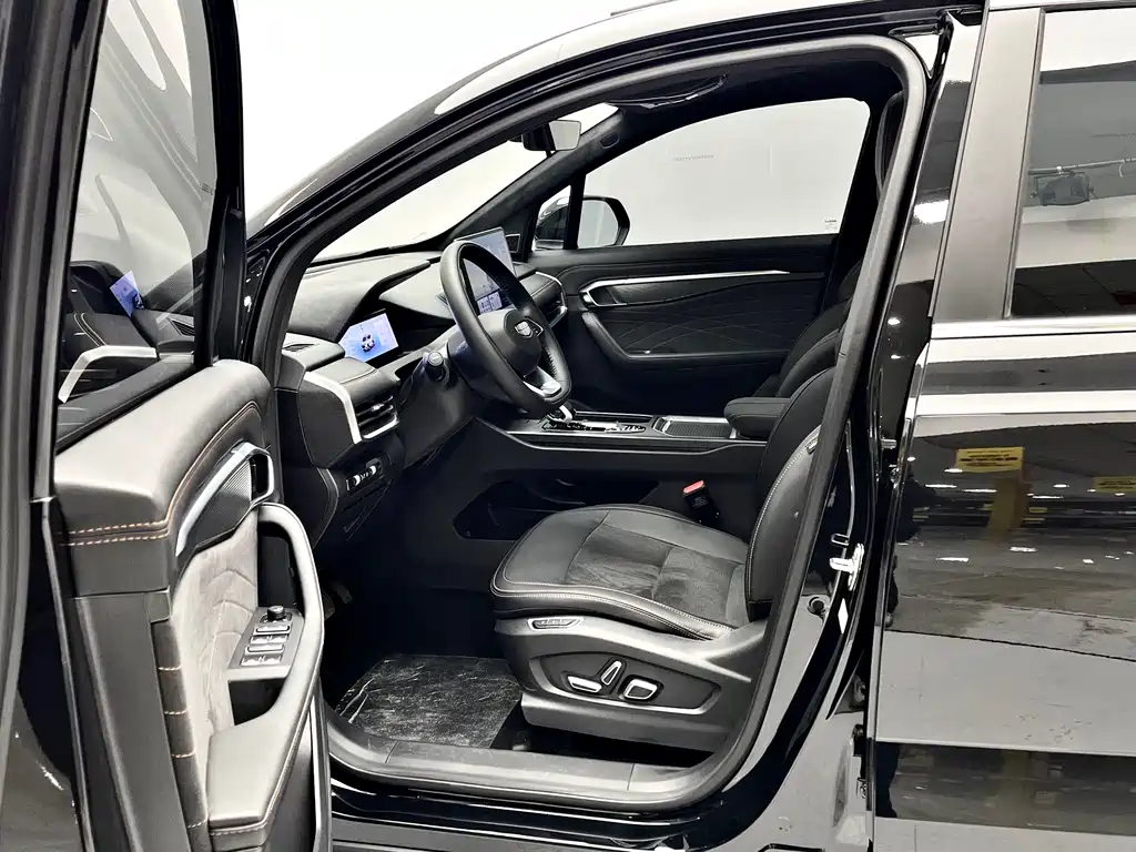Geely Auto Haoyue L 2025 2.0T DCT Premium 2025 - thumbnail 9