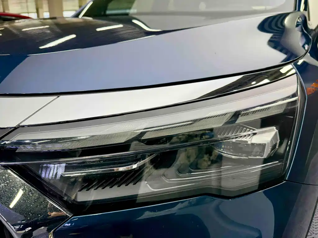 Geely Auto Haoyue L 2023 2.0T DCT Flagship 2023 - thumbnail 4