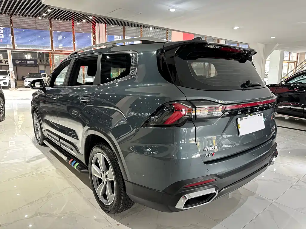 Geely Auto Haoyue L 2023 2.0T DCT Premium 2025 - thumbnail 4