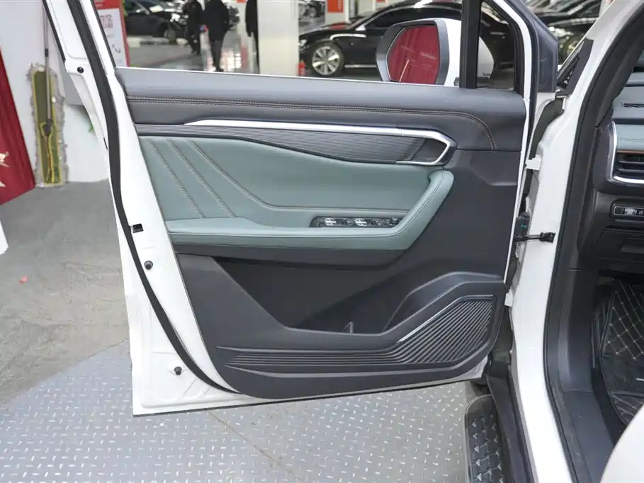Geely Auto Haoyue L 2023 2.0T DCT Luxury 2024 - thumbnail 9