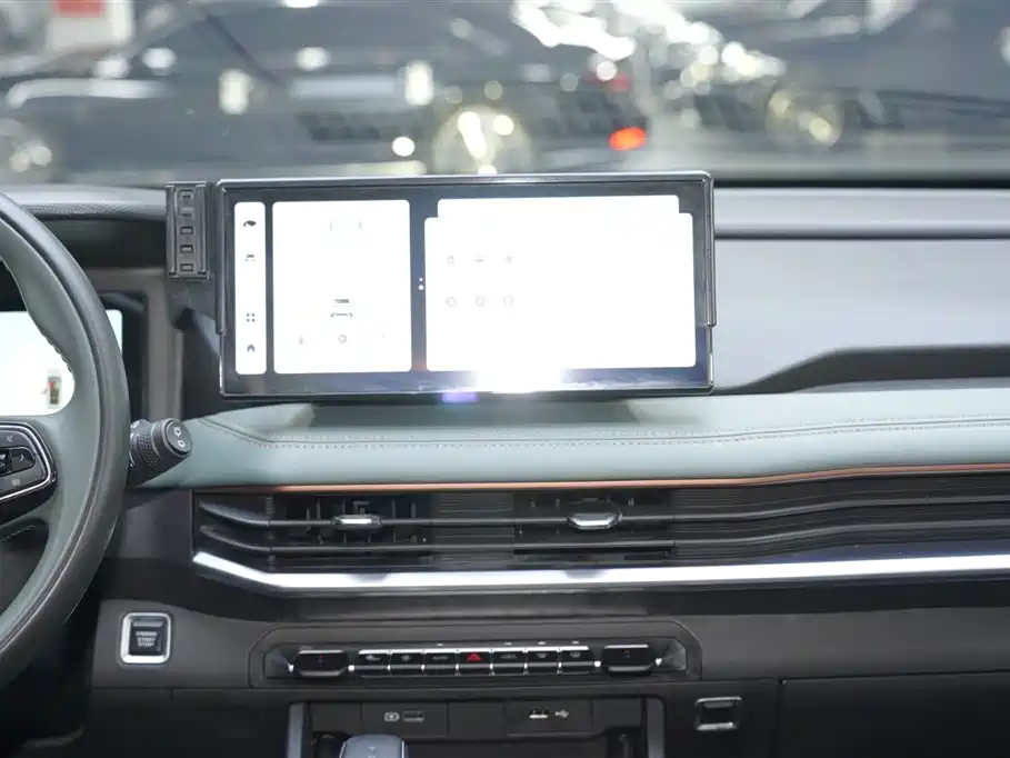 Geely Auto Haoyue L 2023 2.0T DCT Luxury 2024 - thumbnail 18