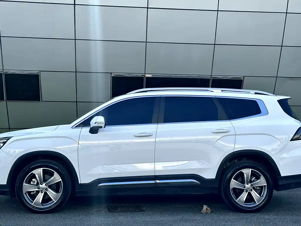 Geely Auto Haoyue L 2023 2.0T DCT Flagship 2023 - thumbnail 4