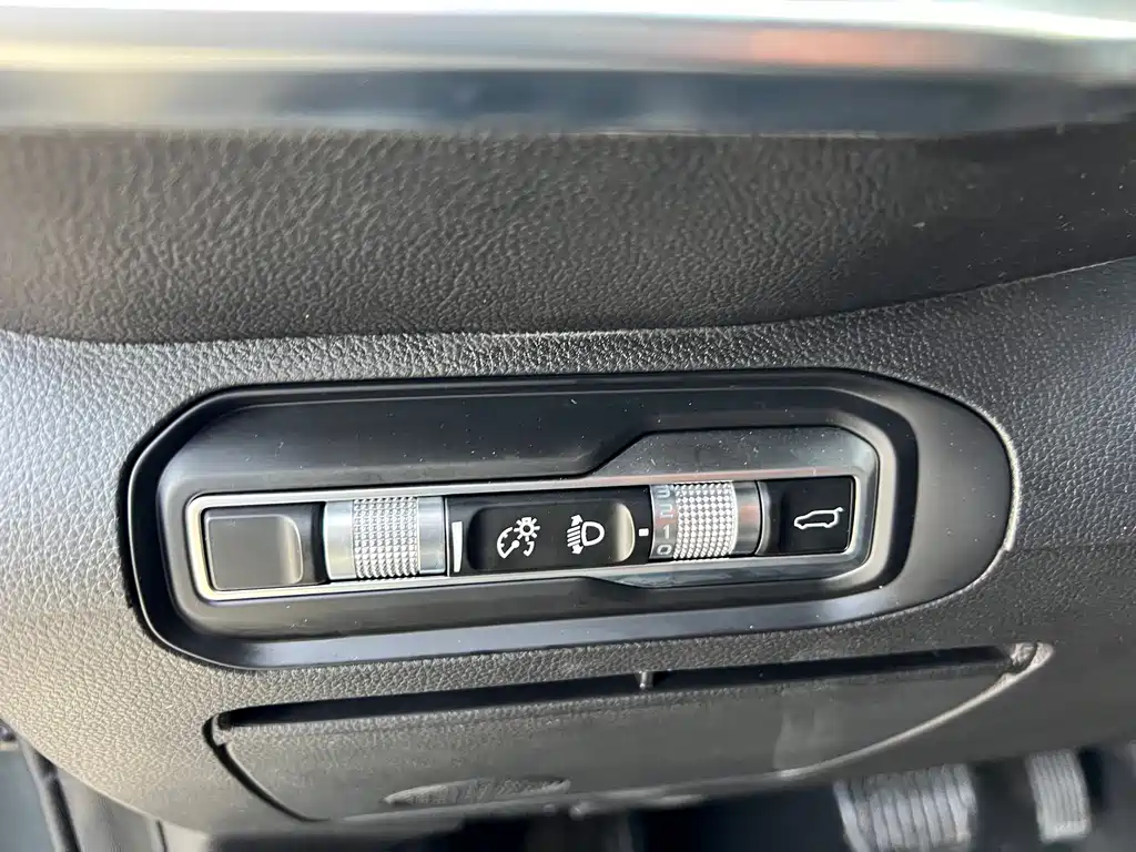 Geely Auto Haoyue L 2023 2.0T DCT Premium 2024 - thumbnail 18