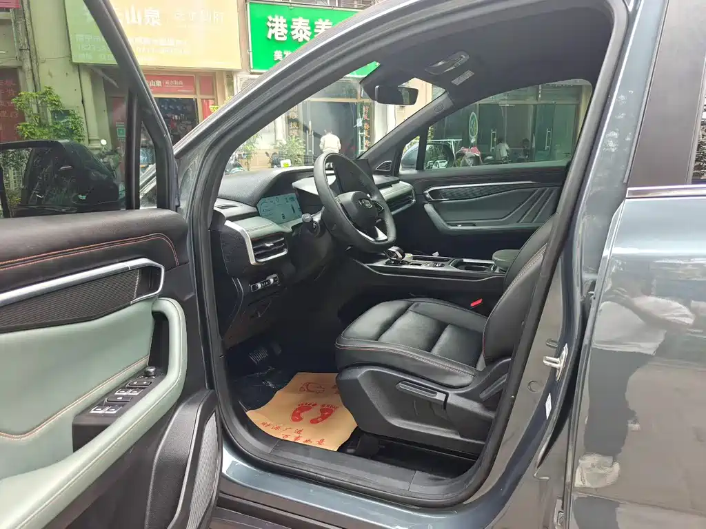 Geely Auto Haoyue L 2023 2.0T DCT Luxury Edition 2023 - thumbnail 9