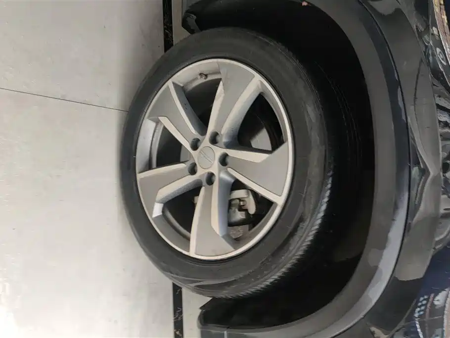 Geely Auto Haoyue L 2023 2.0T DCT Premium 2023 - thumbnail 6