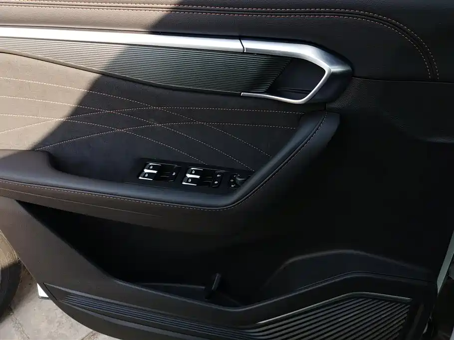 Geely Auto Haoyue L 2025 2.0T DCT Premium 2025 - thumbnail 7