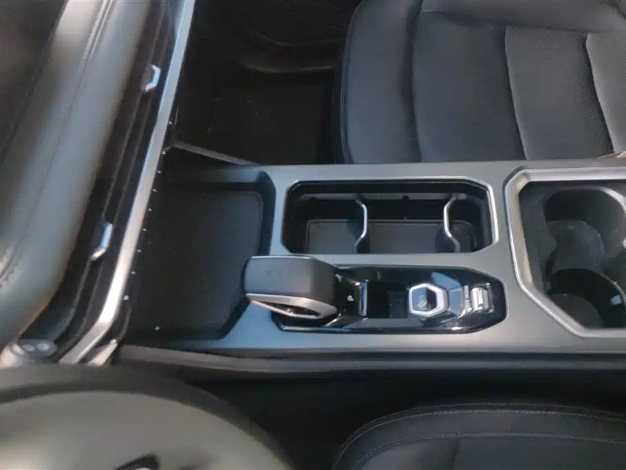 Geely Auto Haoyue L 2023 2.0T DCT Premium 2023 - thumbnail 16