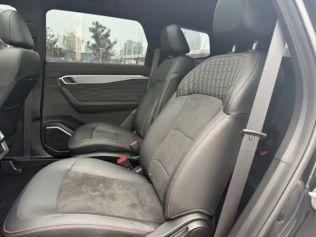 Geely Auto Haoyue L 2025 2.0T DCT Premium 2025 - thumbnail 12