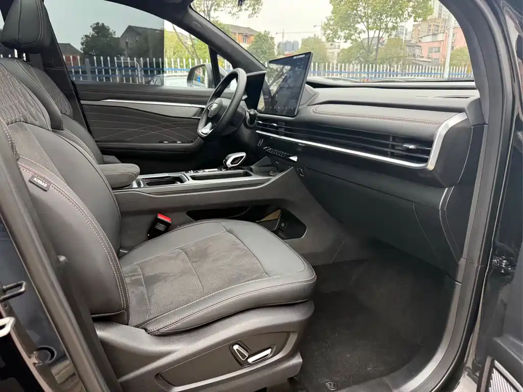 Geely Auto Haoyue L 2025 2.0T DCT Premium 2025 - thumbnail 19