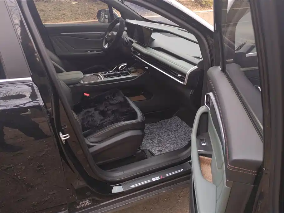 Geely Auto Haoyue L 2023 2.0T DCT Premium 2023 - thumbnail 8