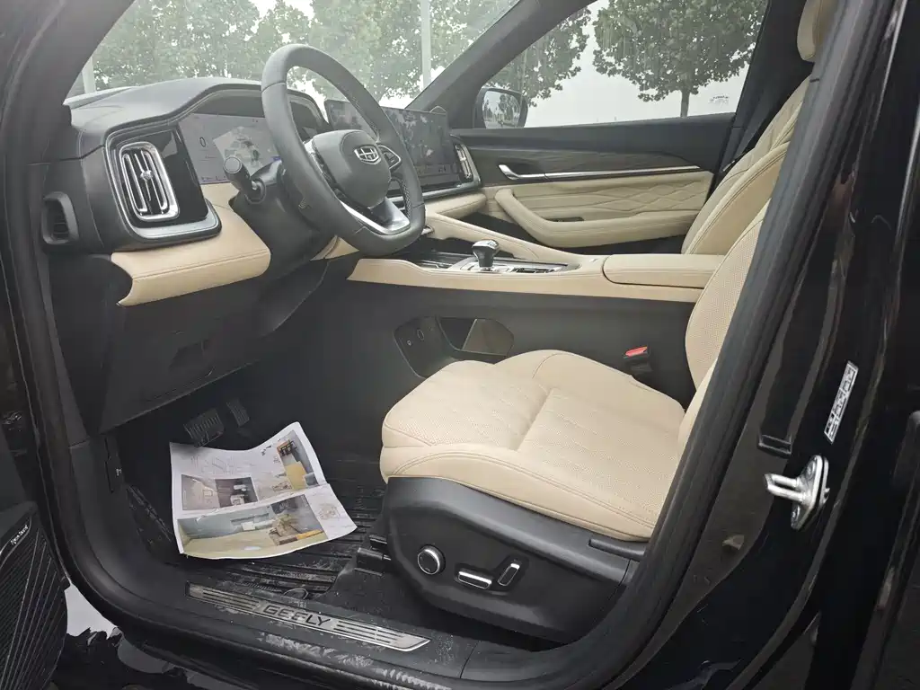 Geely Automobile Star Over L 2026 East Shine 2.0TD Automatic Xiao Han Edition 2025 - thumbnail 4