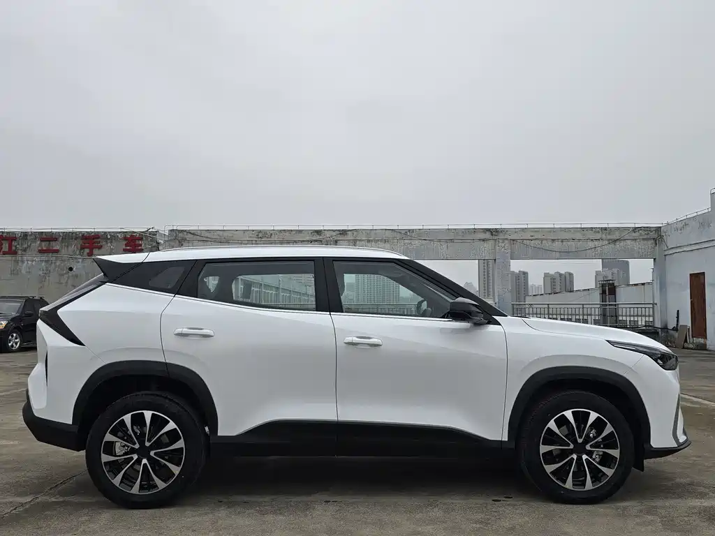 Geely Auto Emgrand 2026 1.5TD Dream Edition 2026 - thumbnail 4