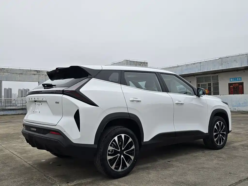 Geely Auto Emgrand 2026 1.5TD Dream Edition 2026 - thumbnail 5