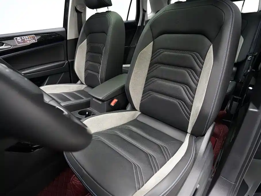 Volkswagen Tayron GTE PHEV 2022 1.4T Luxury 2021 - thumbnail 4