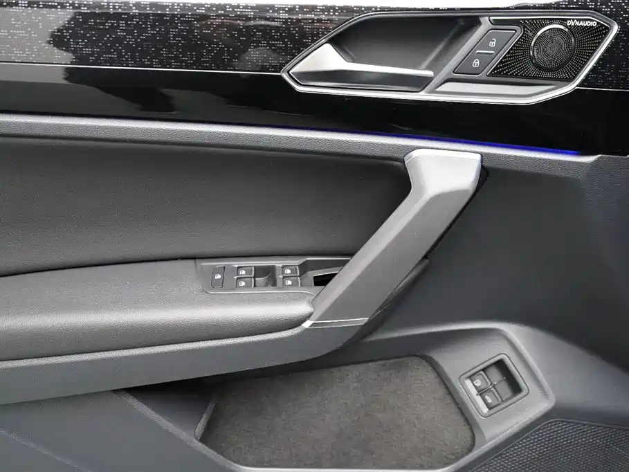 Volkswagen Tayron GTE PHEV 2022 1.4T Luxury 2021 - thumbnail 5