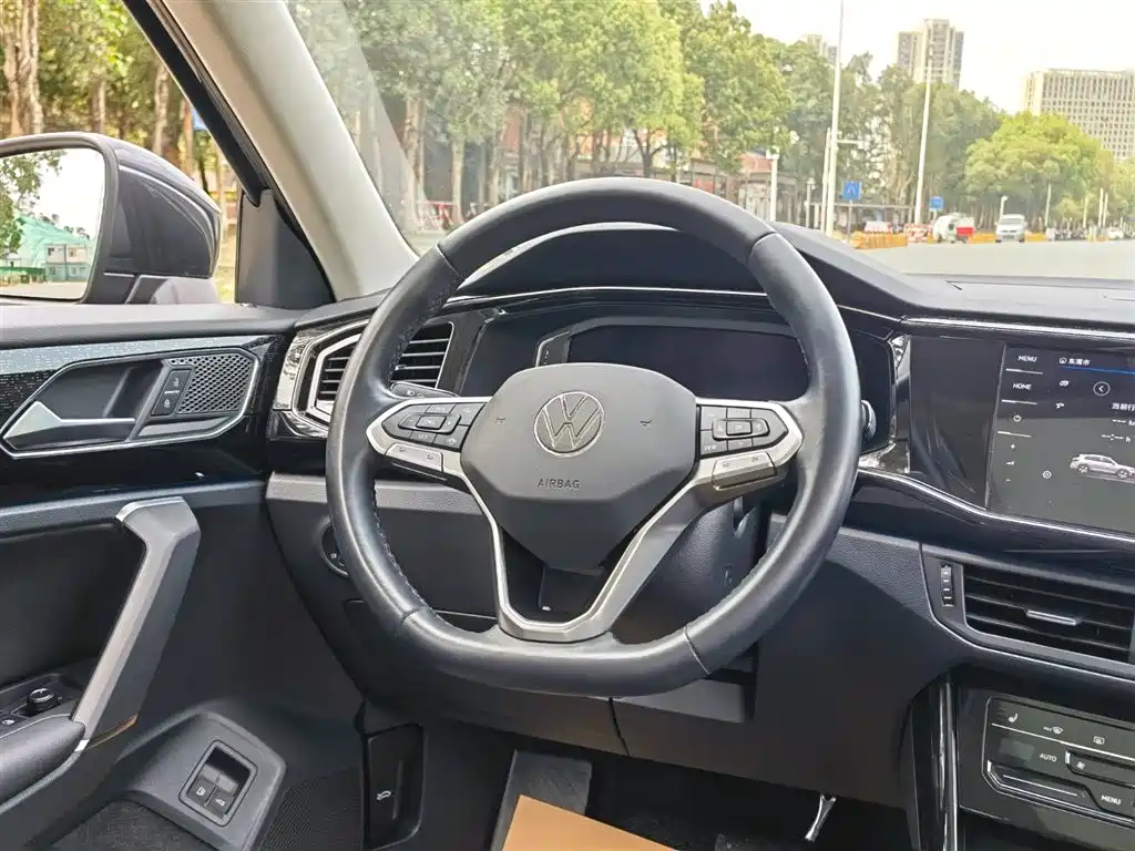 Volkswagen Tayron GTE PHEV 2022 1.4T Luxury 2022 - thumbnail 12