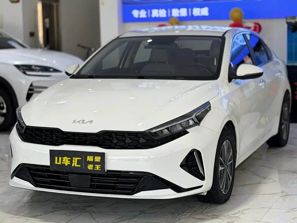 Kia KIA K3 2023 1.5L CVT Luxury 2023