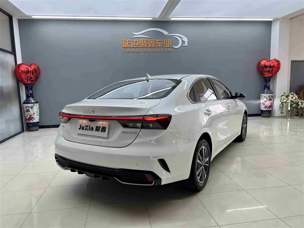 Kia KIA K3 2023 1.5L CVT Luxury 2024 - thumbnail 6