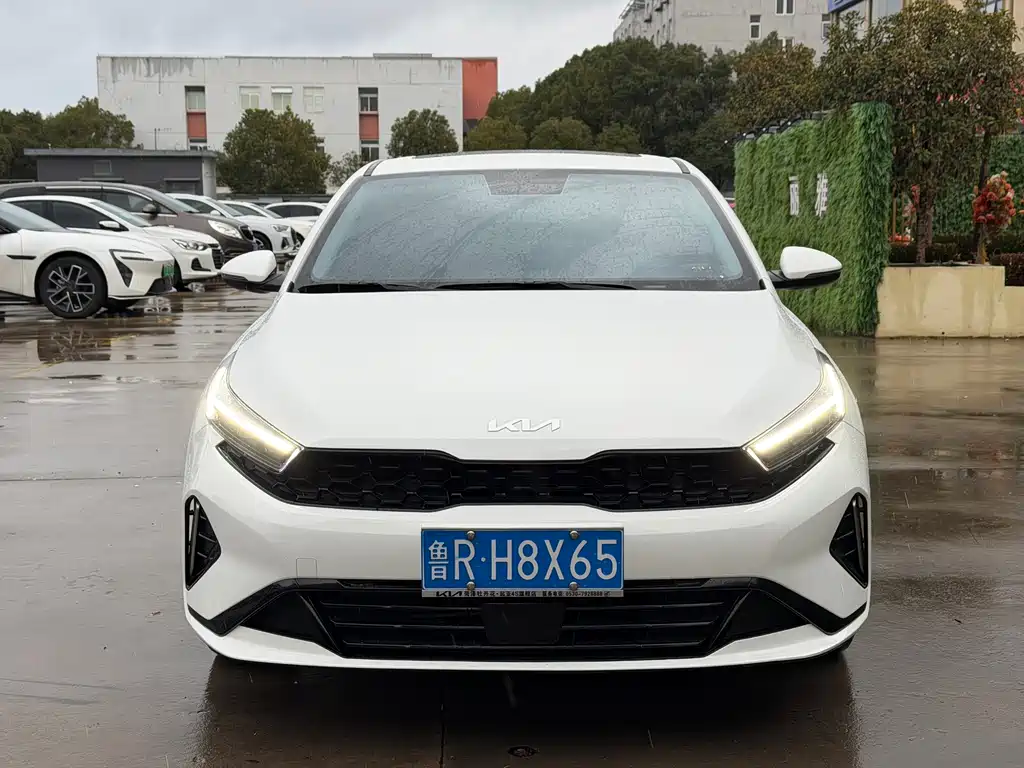 Kia KIA K3 2023 1.5L CVT Luxury 2023