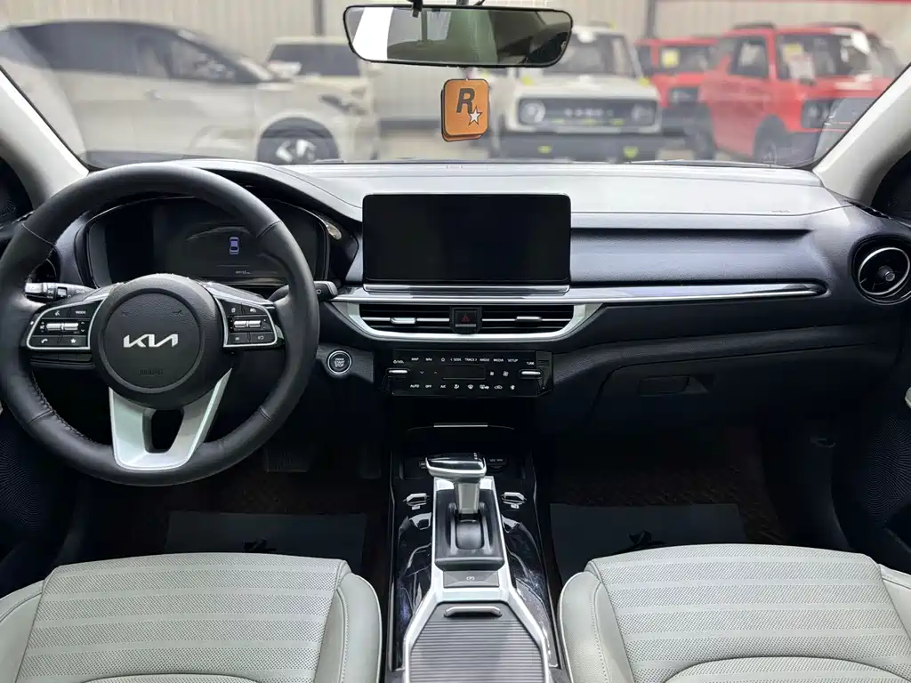 Kia KIA K3 2023 1.5L CVT Luxury 2022 - thumbnail 7
