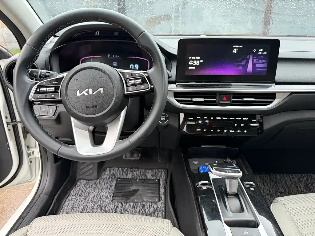 Kia KIA K3 2023 1.5L CVT Luxury 2023 - thumbnail 7