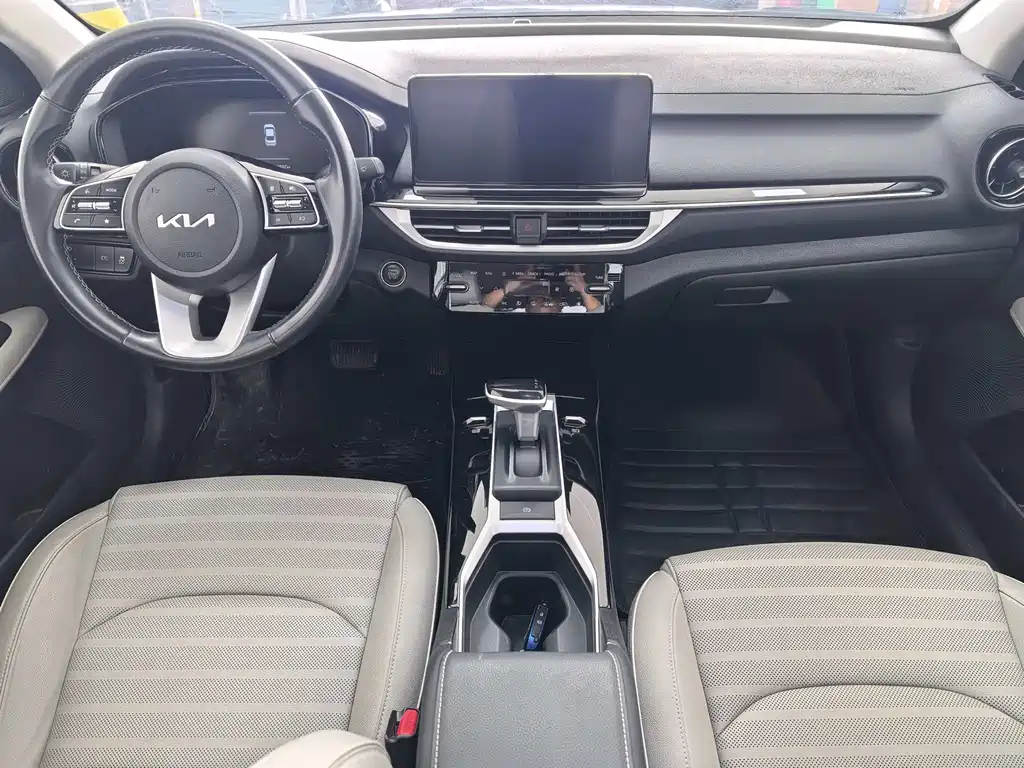 Kia KIA K3 2023 1.5L CVT Luxury Edition 2022 - thumbnail 9