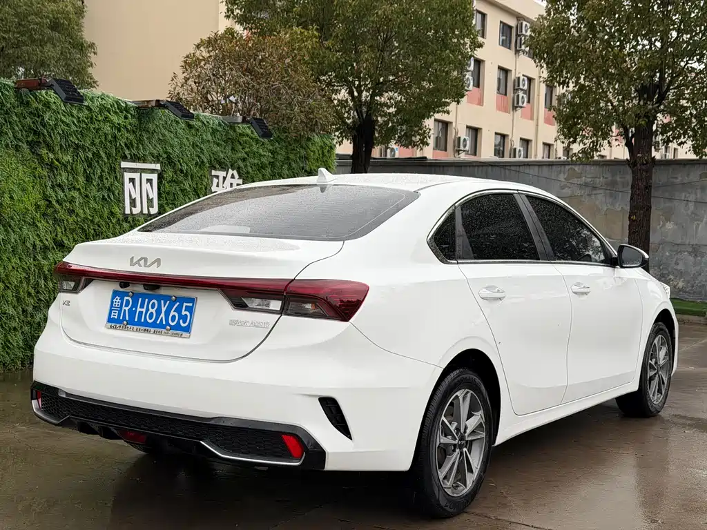 Kia KIA K3 2023 1.5L CVT Luxury 2023 - thumbnail 10