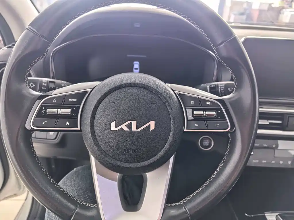 Kia KIA K3 2023 1.5L CVT Luxury Edition 2022 - thumbnail 11