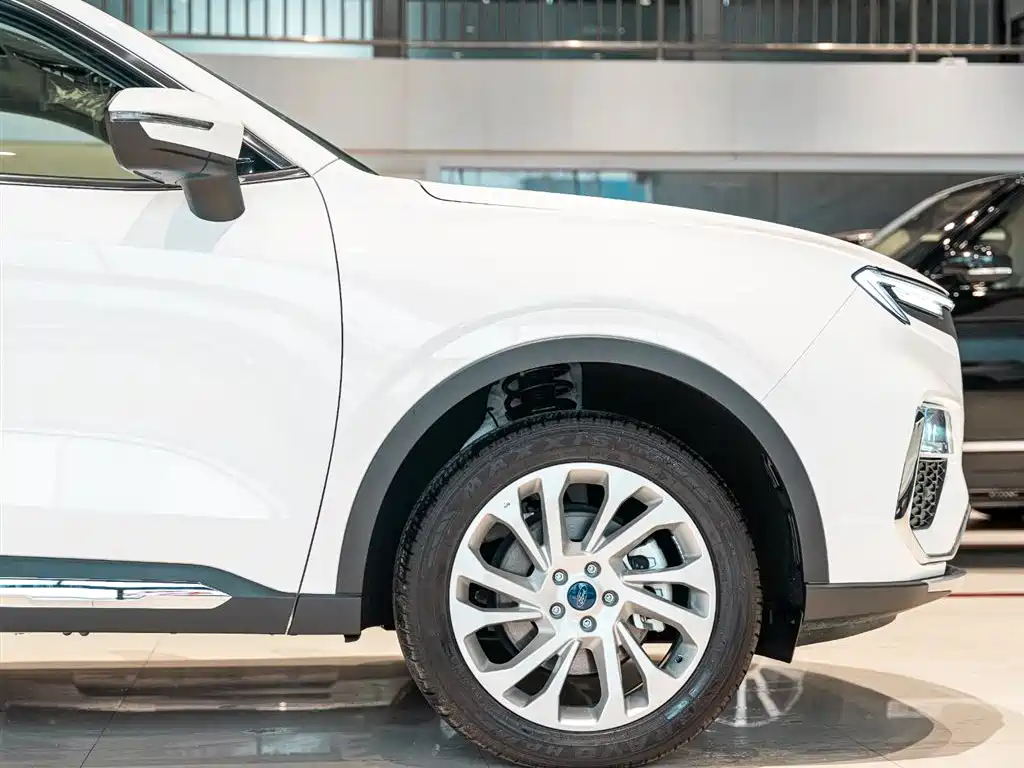 Ford Lingyu 2023 EcoBoost 225 Platinum Edition 7-seater (2/2/3) 2026 - thumbnail 5