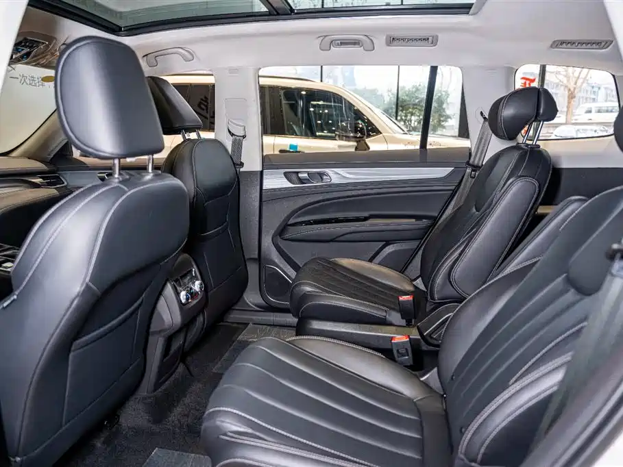 Ford Lingyu 2023 EcoBoost 225 Platinum Edition 7-seater (2/2/3) 2026 - thumbnail 13