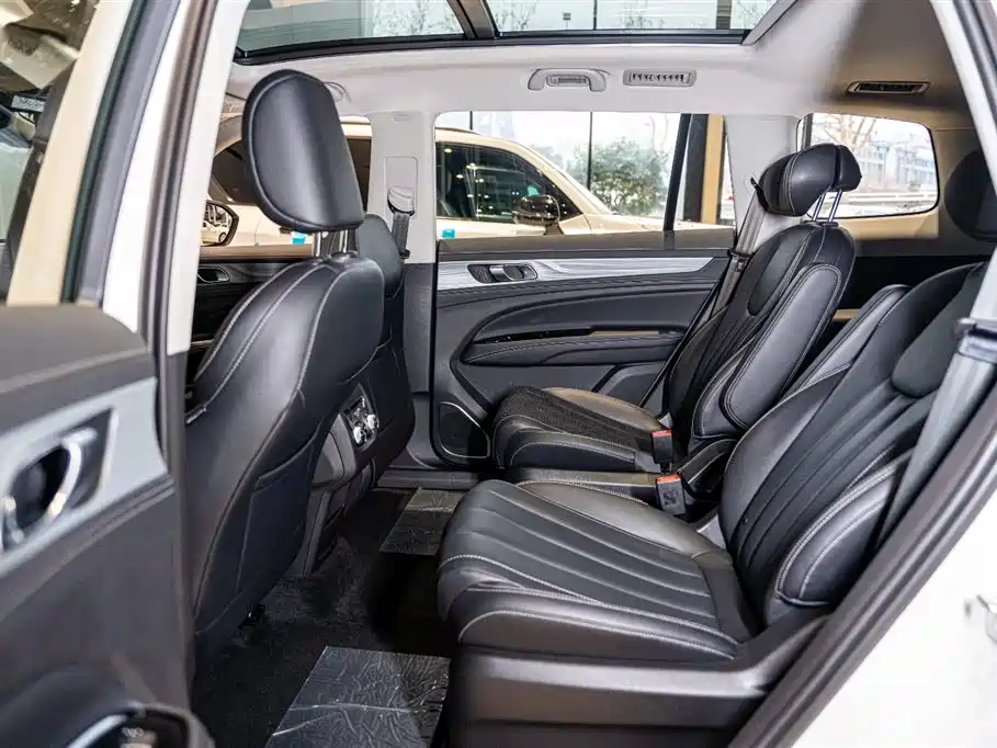 Ford Lingyu 2023 EcoBoost 225 Platinum Edition 7-seater (2/2/3) 2026 - thumbnail 14