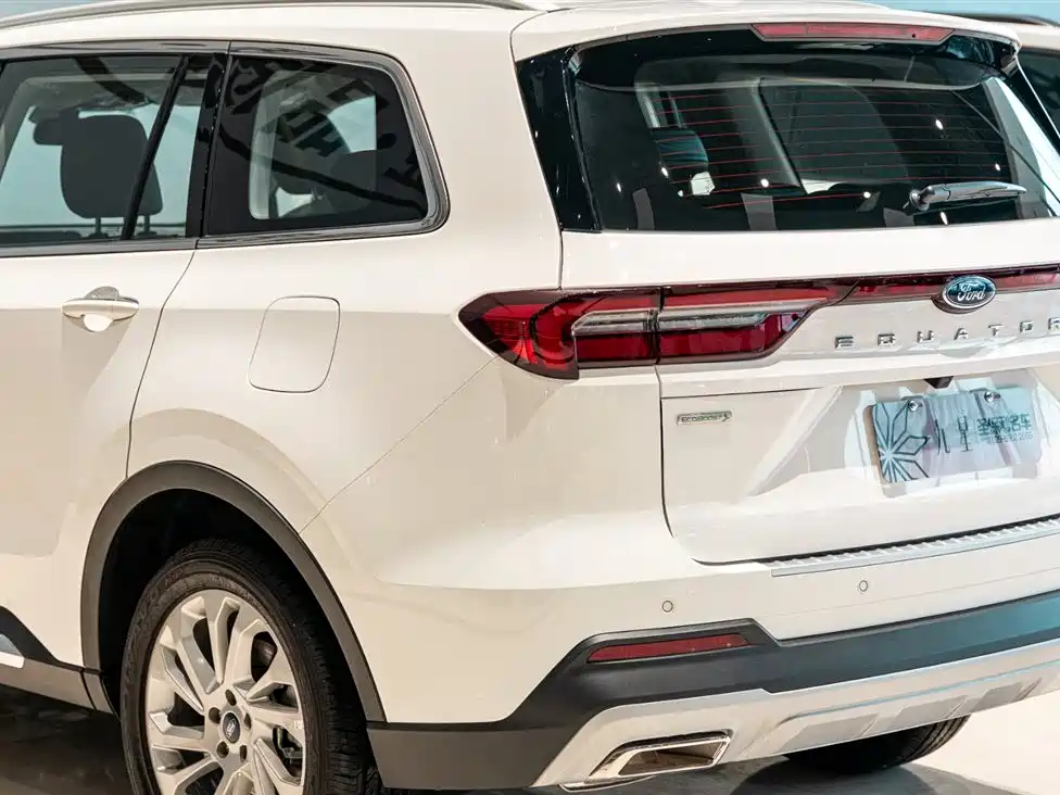Ford Lingyu 2023 EcoBoost 225 Platinum Edition 7-seater (2/2/3) 2026 - thumbnail 18