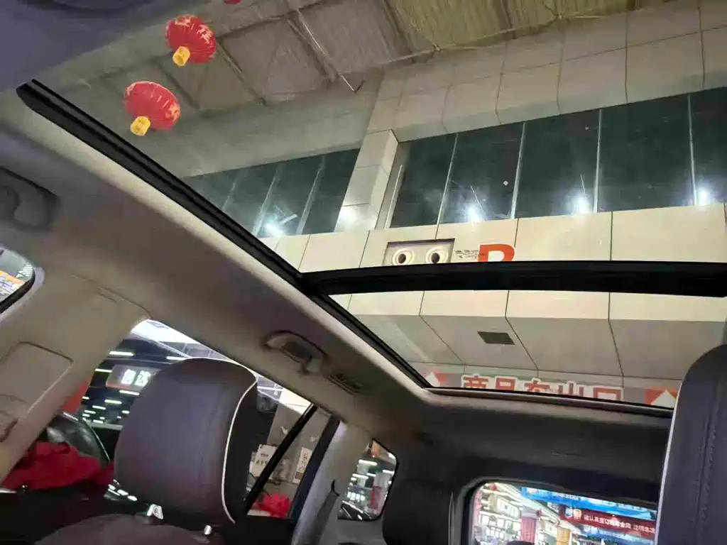 Ford Lingyu 2023 EcoBoost 225 Obsidian Orange Edition Premium 7-seater (2/2/3) 2023 - thumbnail 6