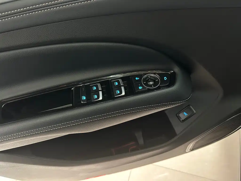 Ford Lingyu 2023 EcoBoost 225 Boiling Edition 7-seater (2/2/3) 2023 - thumbnail 15