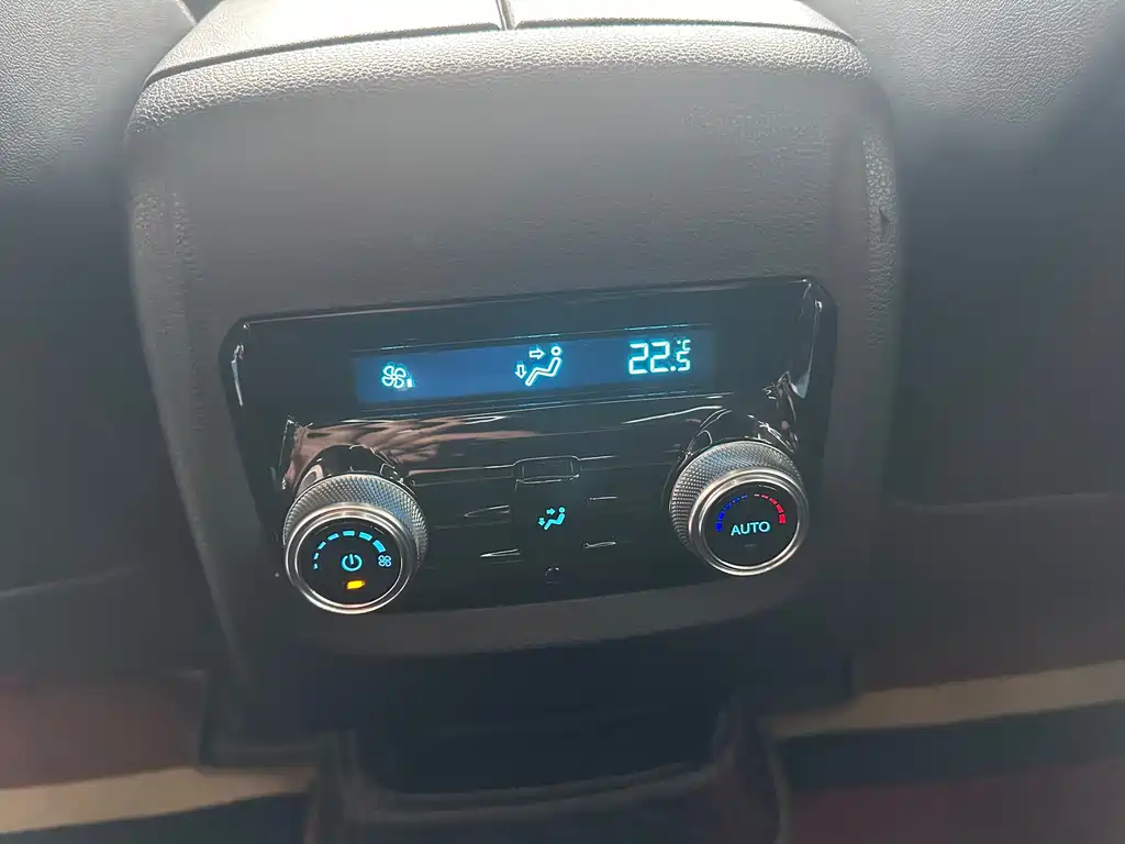 Ford Lingyu 2023 EcoBoost 225 Boiling Edition 7-seater (2/2/3) 2023 - thumbnail 16