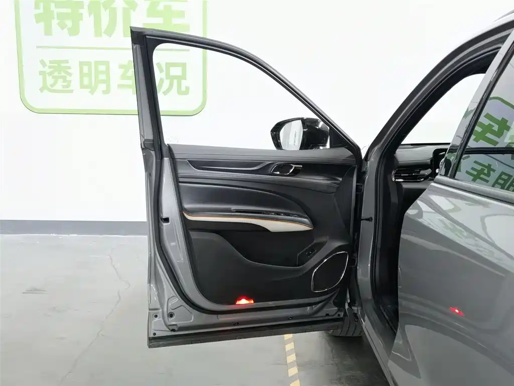 Ford Lingyu 2023 EcoBoost 225 Obsidian Orange Edition Premium 7-seater (2/2/3) 2023 - thumbnail 8