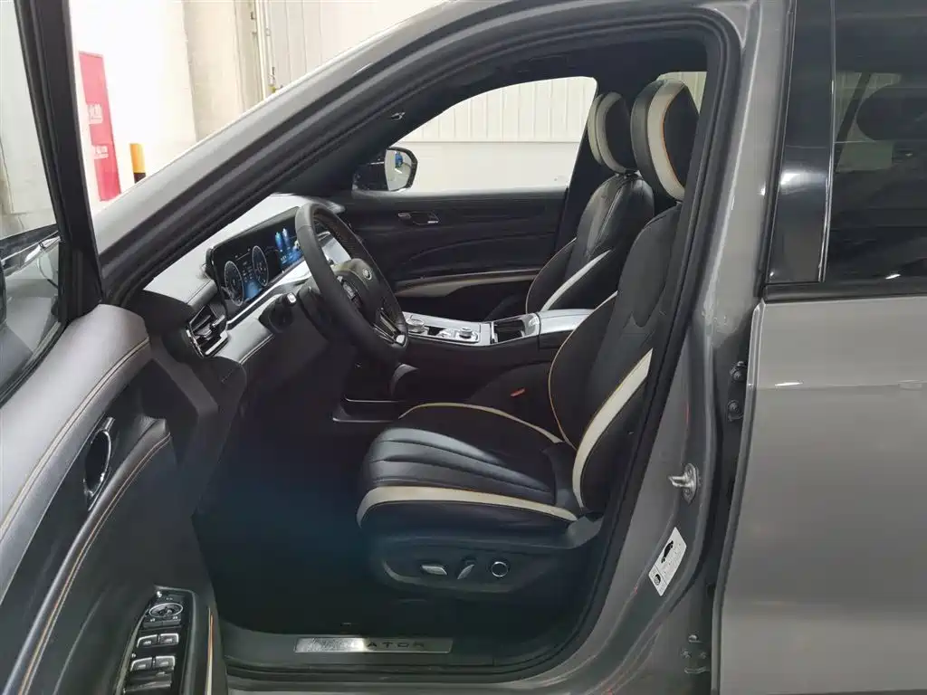 Ford Lingyu 2023 EcoBoost 225 Obsidian Orange Edition Premium 7-seater (2/2/3) 2023 - thumbnail 10