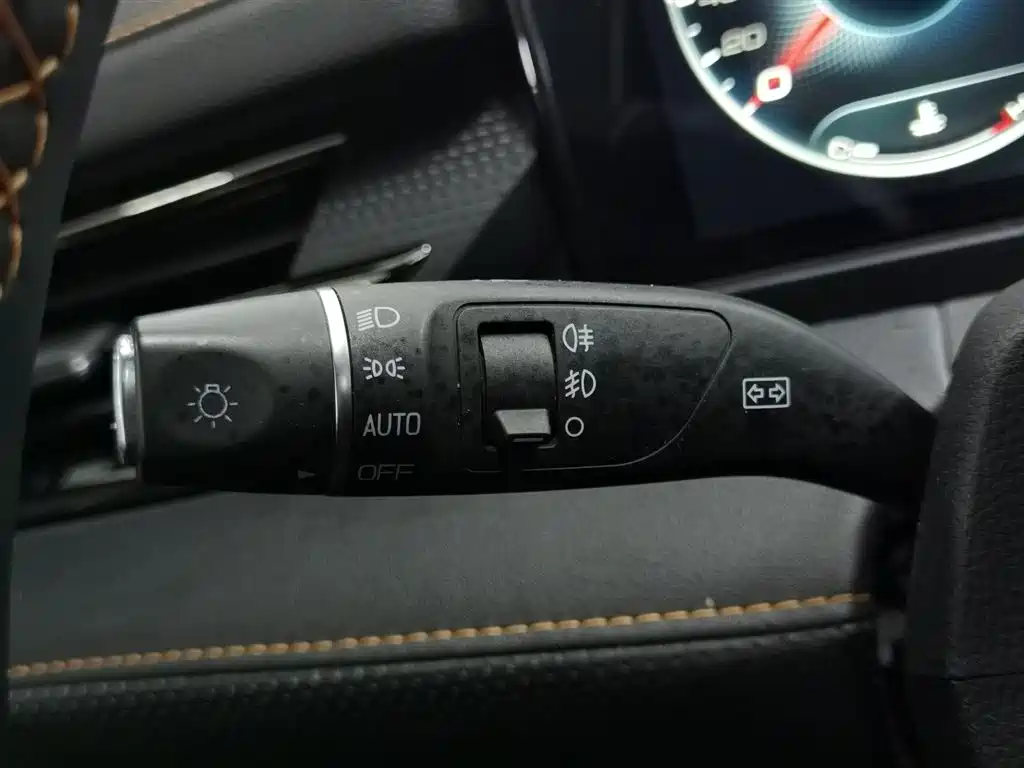 Ford Lingyu 2023 EcoBoost 225 Obsidian Orange Edition Premium 7-seater (2/2/3) 2023 - thumbnail 21