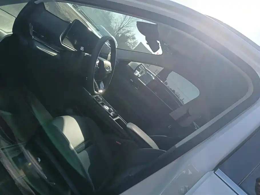 Ford Lingrui 2023 EcoBoost 170 Platinum Edition 2023 - thumbnail 9
