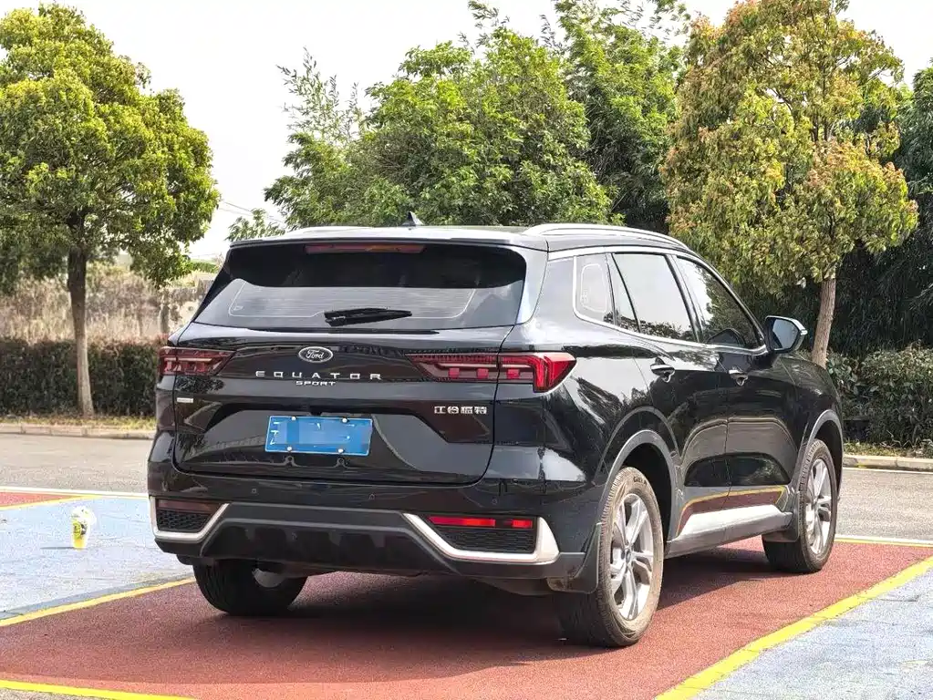 Ford Lingrui 2023 EcoBoost 170 Premium 2023 - thumbnail 8