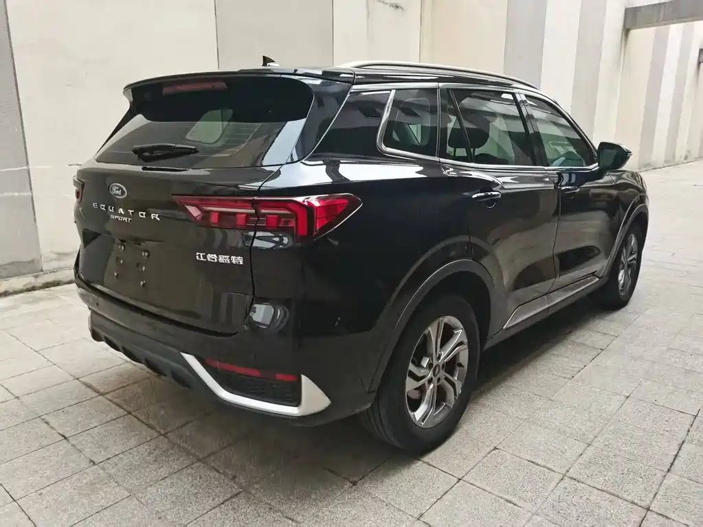 Ford Lingrui 2023 EcoBoost 170 Galaxy Edition 2023 - thumbnail 4