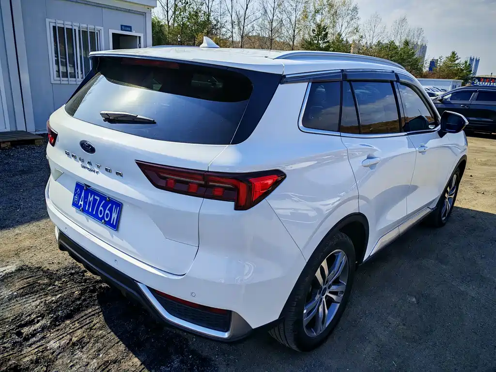 Ford Lingrui 2022 EcoBoost 170 Premium 2022 - thumbnail 19