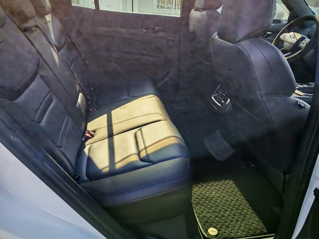 Ford Lingrui 2022 EcoBoost 170 Premium 2022 - thumbnail 22