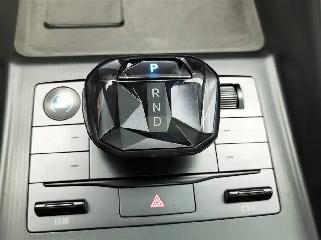 BYD (BYD Auto) Song L EV 2025 602km AWD Intelligent Driving Edition 2025 - thumbnail 13