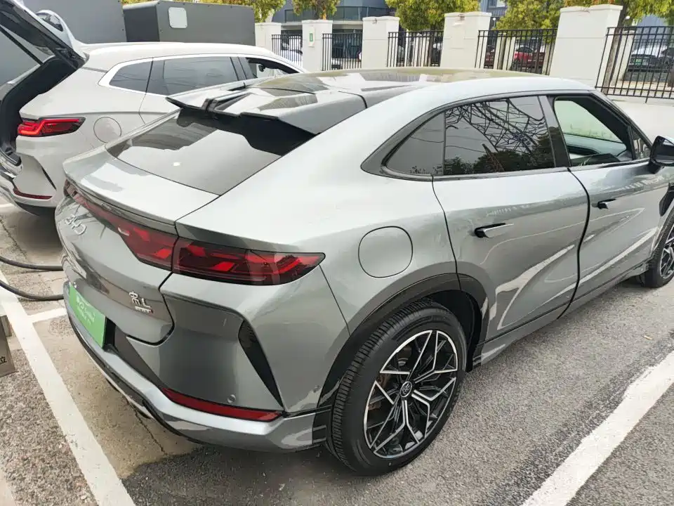 BYD (BYD Auto) Song L EV 2025 Intelligent Drive 602km LiDAR AWD 2025 - thumbnail 4