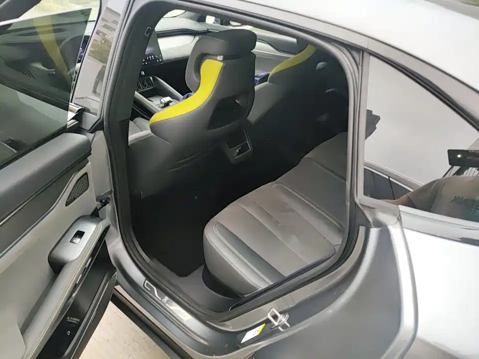 BYD (BYD Auto) Song L EV 2025 Intelligent Drive 602km LiDAR AWD 2025 - thumbnail 6