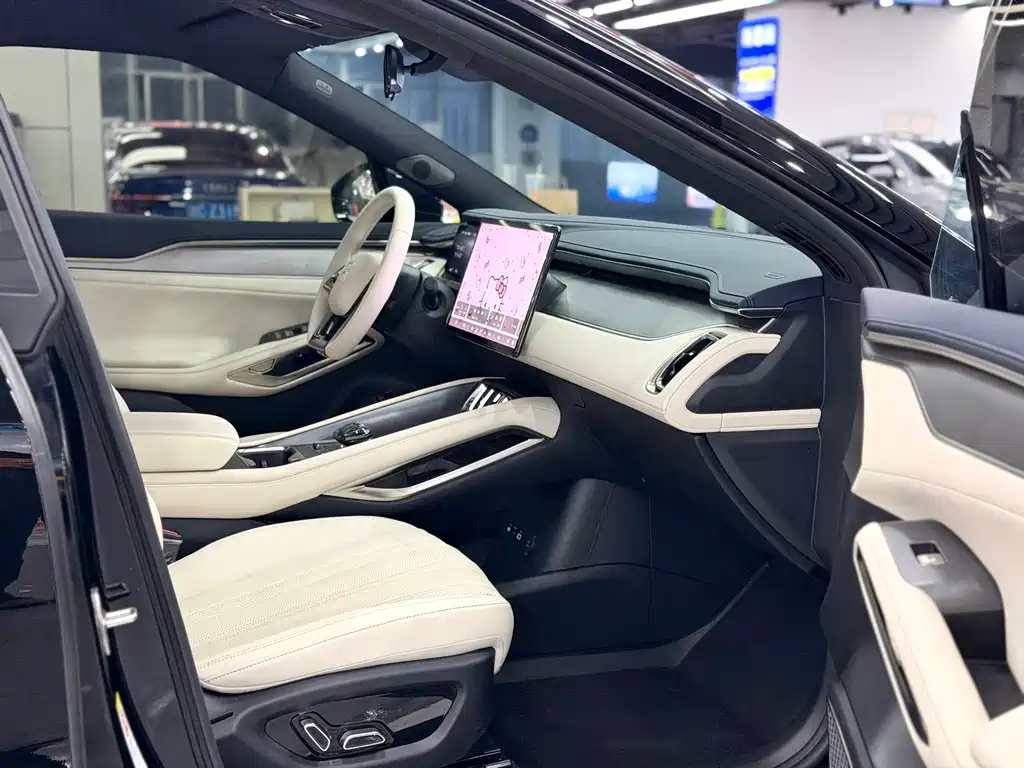 BYD (Build Your Dreams) Song L EV 2024 550km Beyond Edition 2024 - thumbnail 9