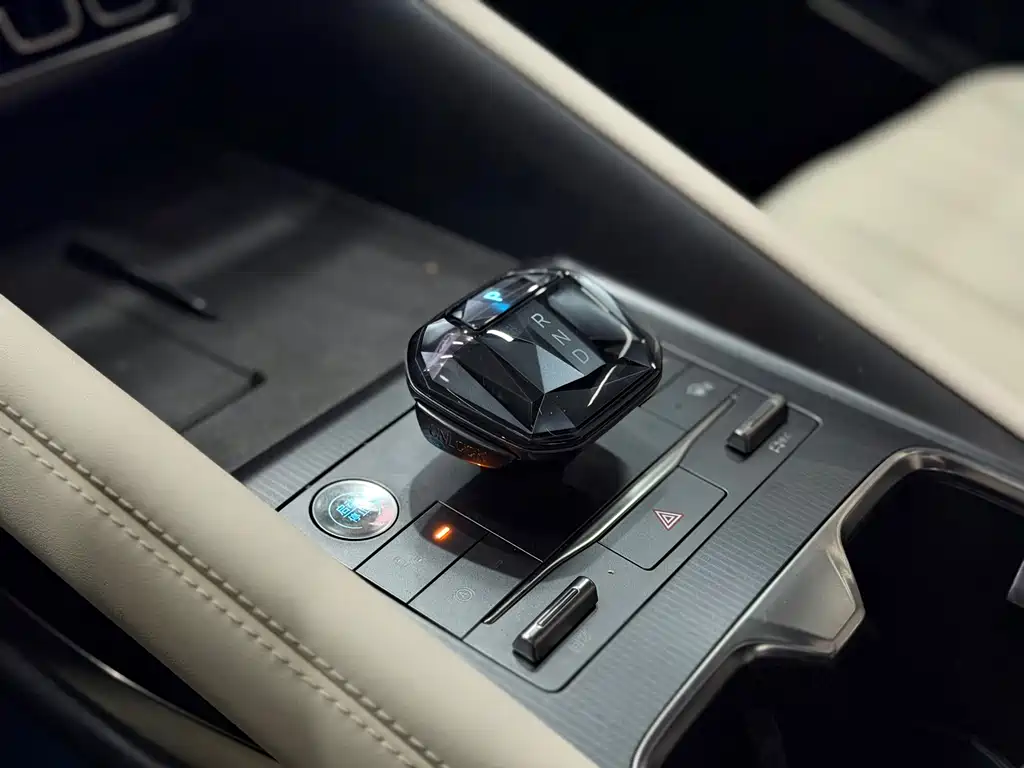 BYD (Build Your Dreams) Song L EV 2024 550km Beyond Edition 2024 - thumbnail 14