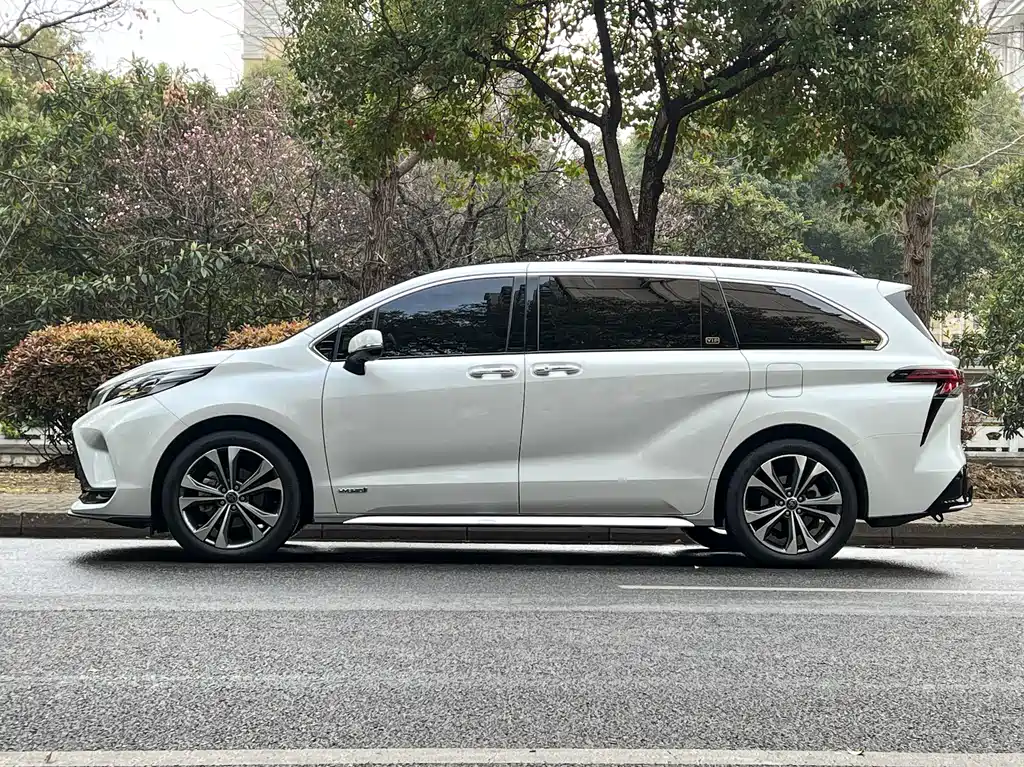 Toyota Toyota Granvia 2023 2.5L Hybrid Flagship VIP Edition 2023 - thumbnail 22