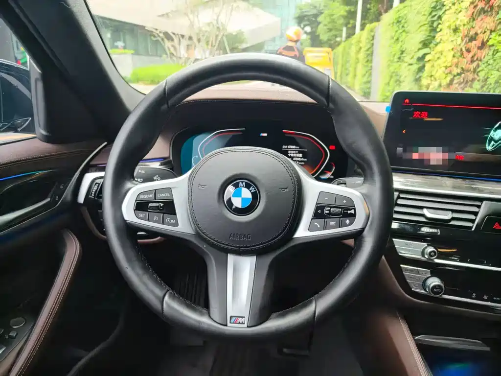 BMW BMW 5 Series 2022 525Li M Sport Package 2022 - thumbnail 11